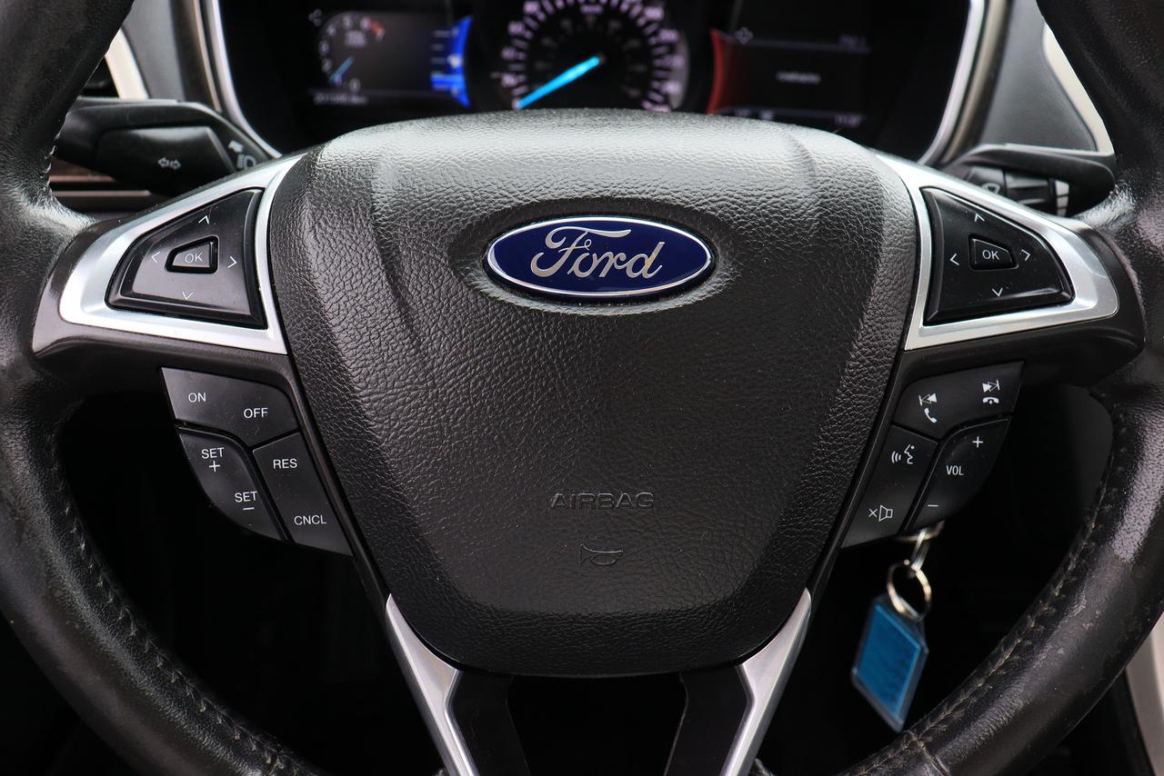 2016 Ford Fusion SE | Leather | Sunroof | Nav | Cam | Alloys & More Photo20