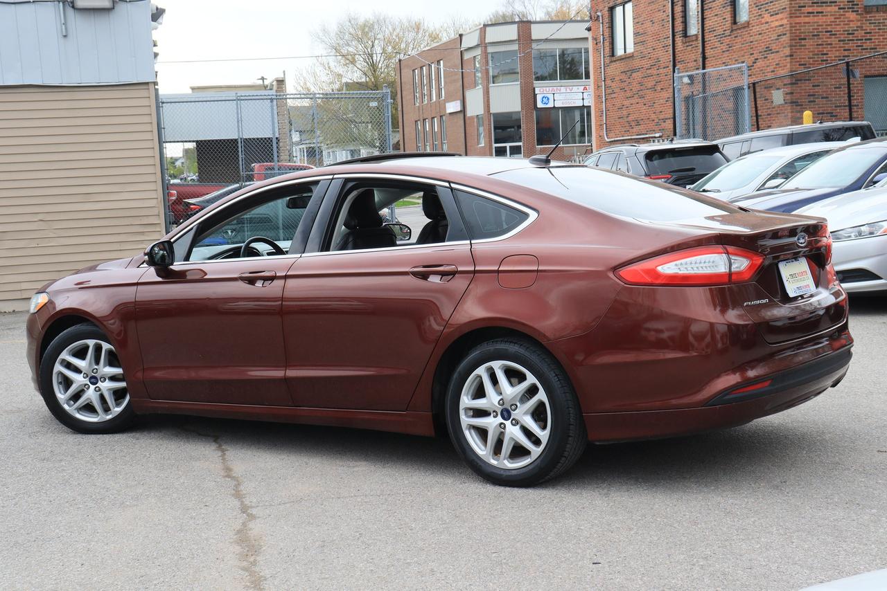 2016 Ford Fusion SE | Leather | Sunroof | Nav | Cam | Alloys & More Photo7