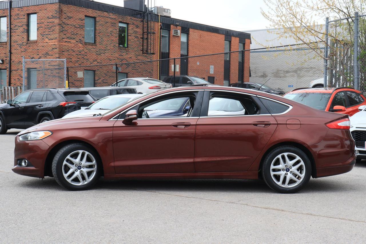 2016 Ford Fusion SE | Leather | Sunroof | Nav | Cam | Alloys & More Photo43