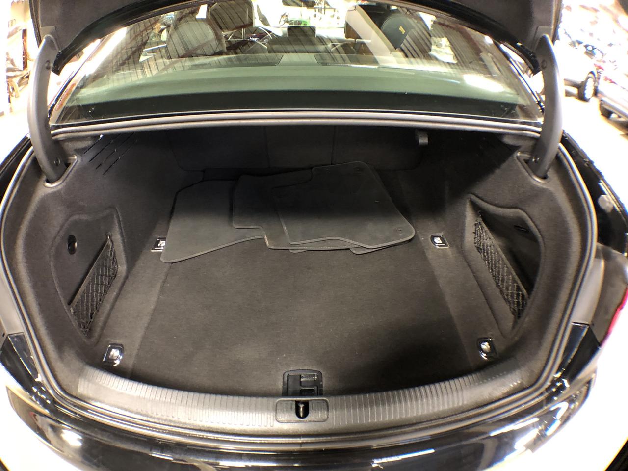 2019 Audi A4 TECHNIK S-LINE AWD LEATHER SUNROOF NAV B/SPOT CAME Photo