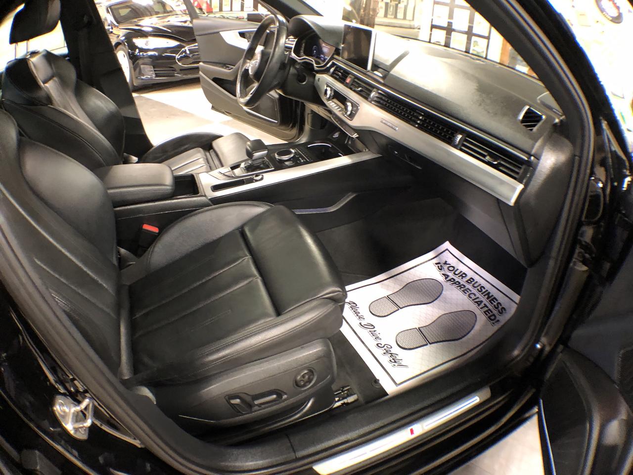 2019 Audi A4 TECHNIK S-LINE AWD LEATHER SUNROOF NAV B/SPOT CAME Photo