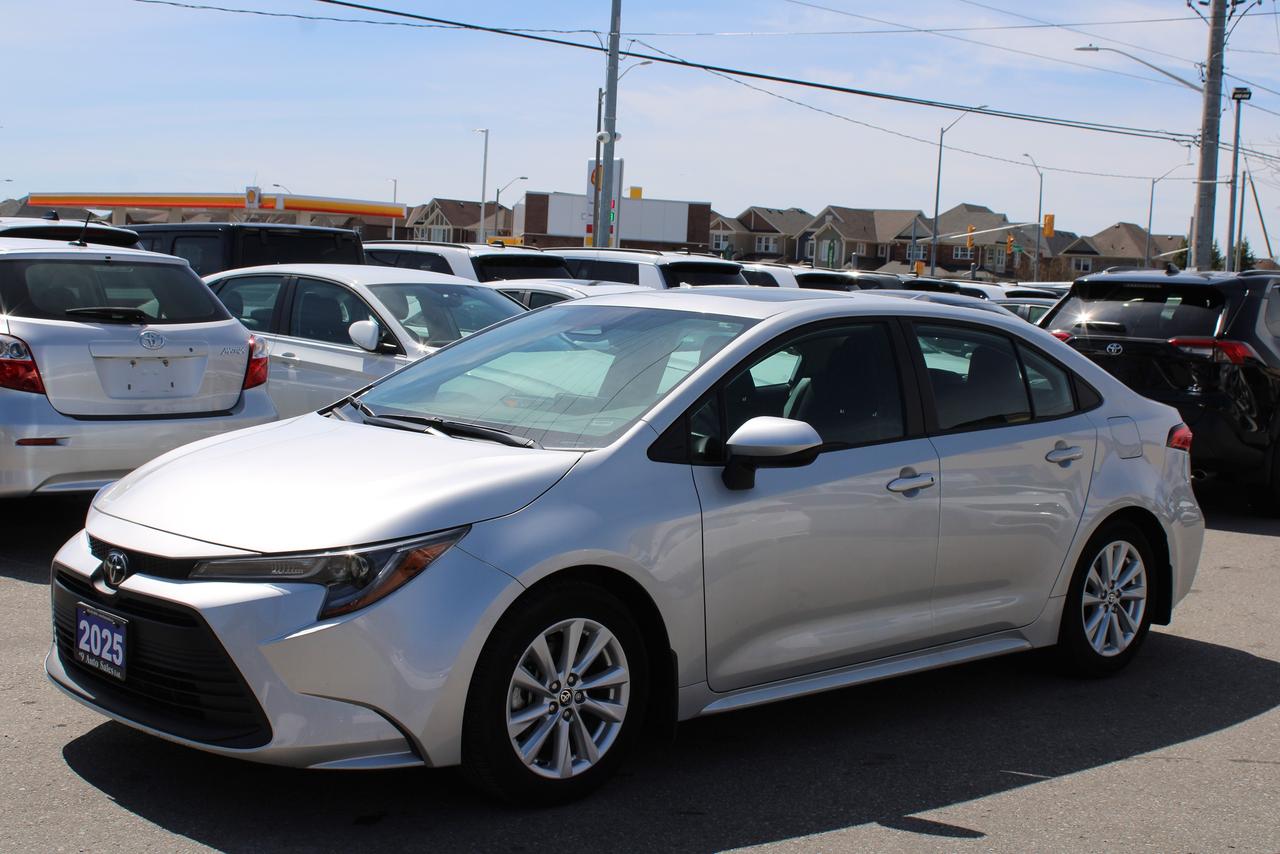 2025 Toyota Corolla LE With Sunroof Photo