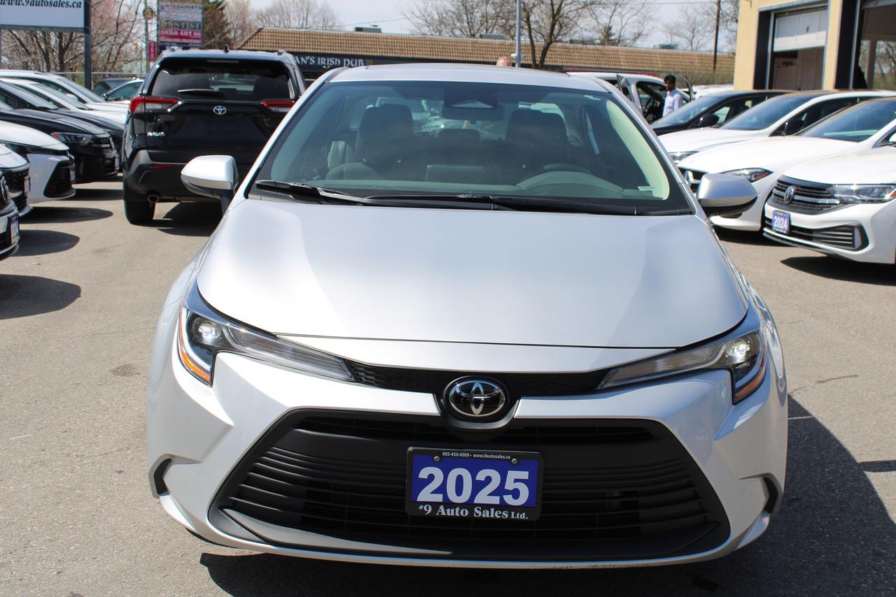 2025 Toyota Corolla LE With Sunroof Photo