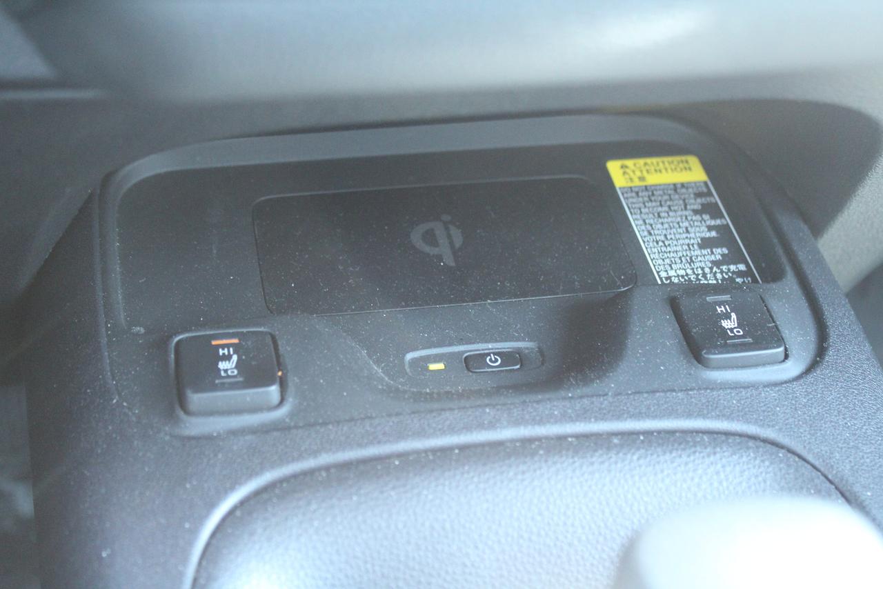 2025 Toyota Corolla LE With Sunroof Photo
