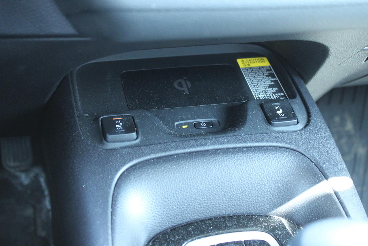 2025 Toyota Corolla LE With Sunroof Photo