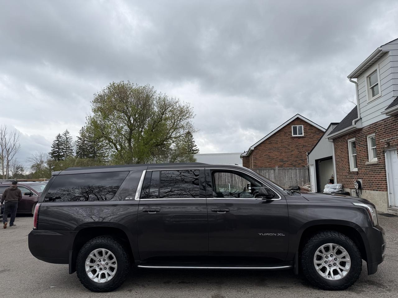 2017 GMC Yukon XL SLE | One Owner | Clean CARFAX Photo