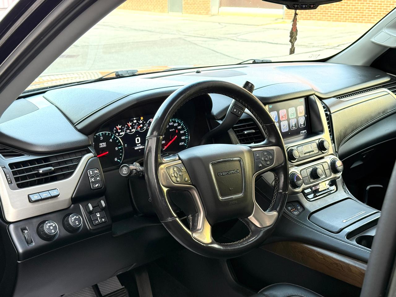 2019 GMC Yukon Denali 4WD Photo