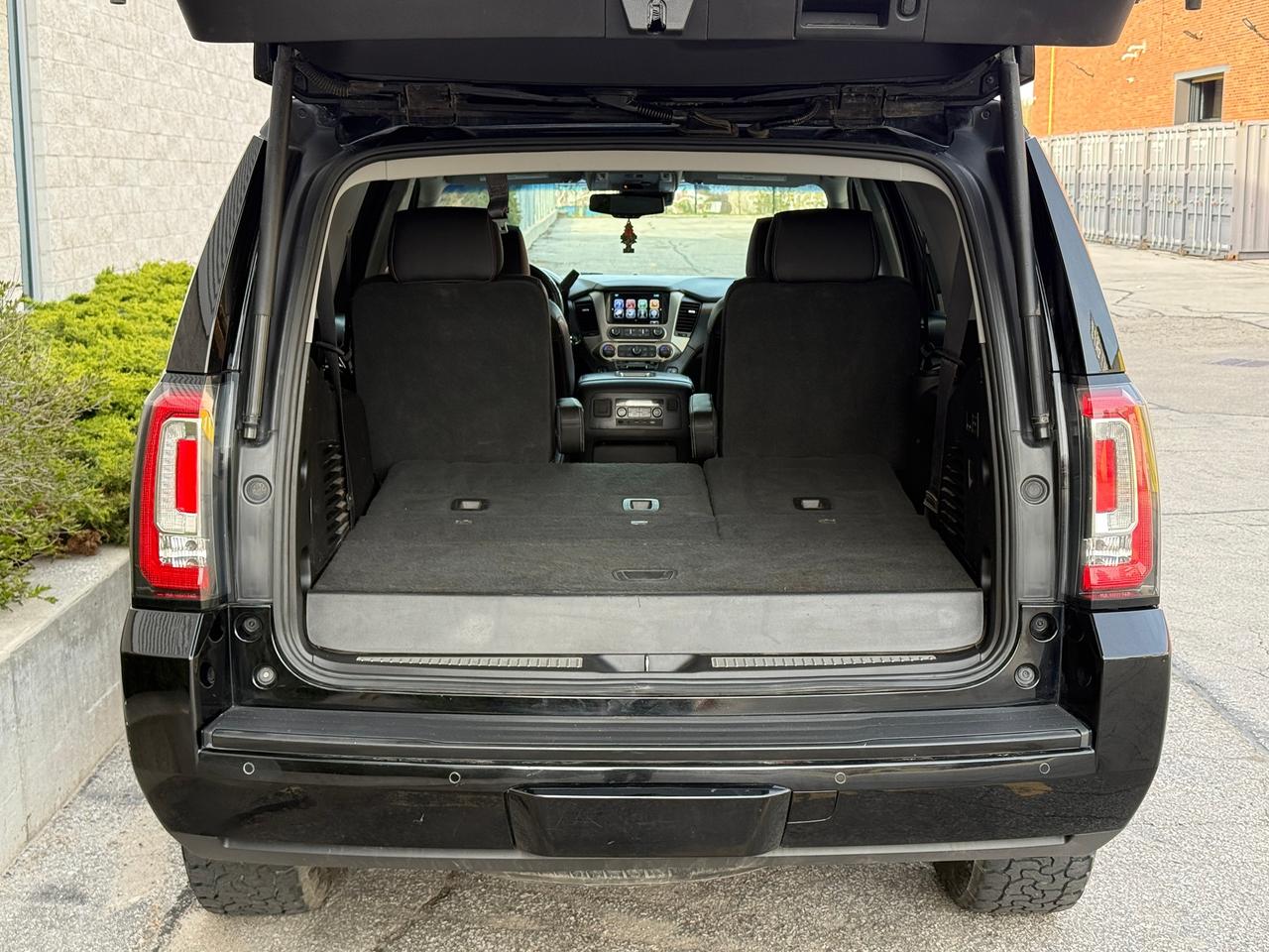 2019 GMC Yukon Denali 4WD Photo