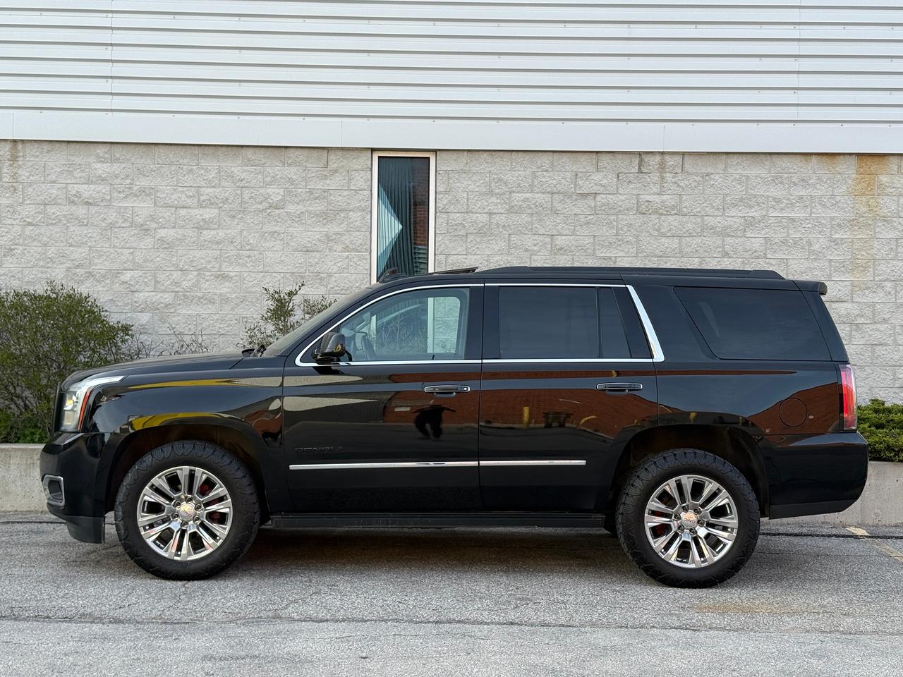2019 GMC Yukon Denali 4WD Photo