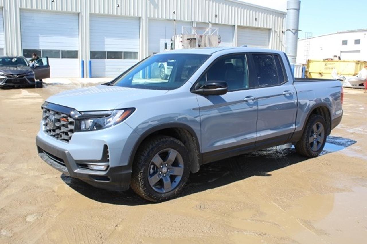 2025 Honda Ridgeline TrailSport AWD w/Htd Leather, S/R, BUC - Photo #1