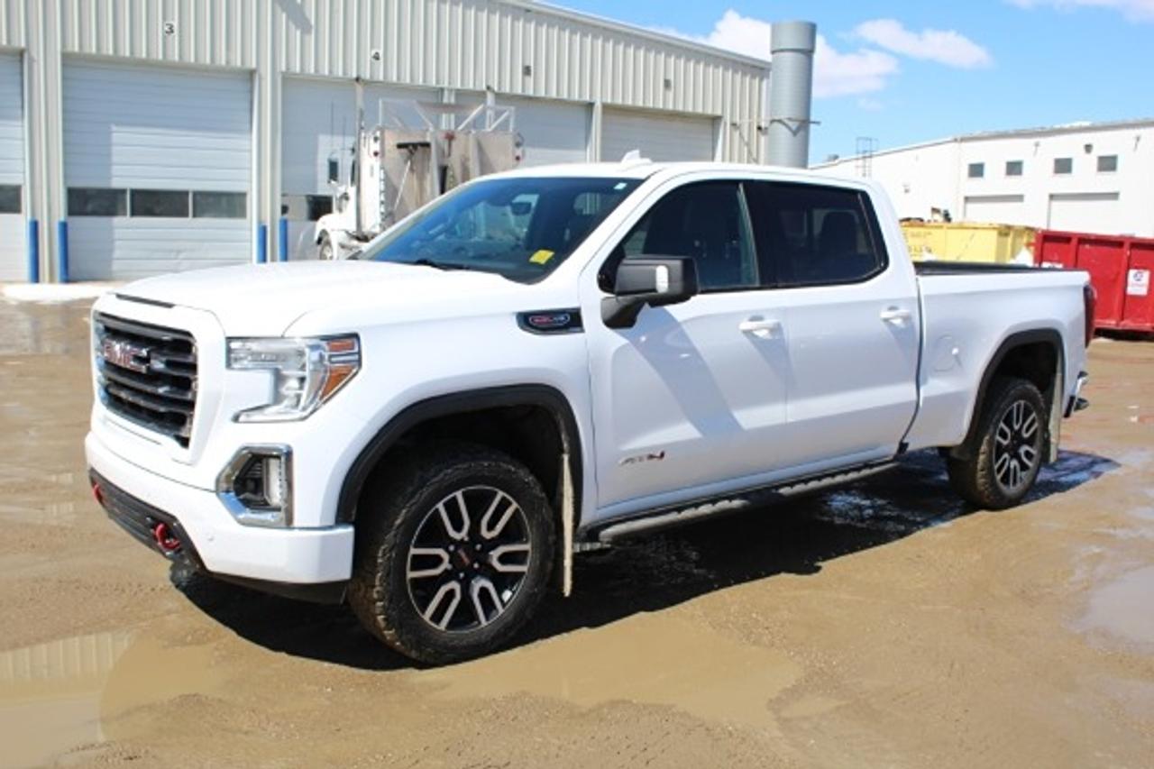 2022 GMC Sierra 1500 AT4 6.2L V8 4WD Crew w/H&C L, S/R, NAV, BUC, HUD - Photo #1