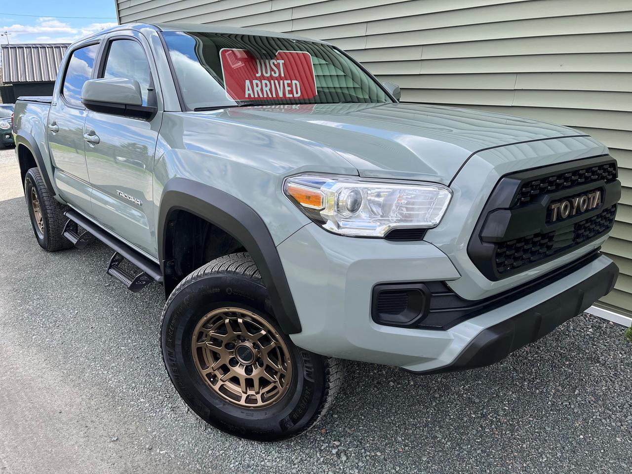 2022 Toyota Tacoma Trail Edition - Photo #1