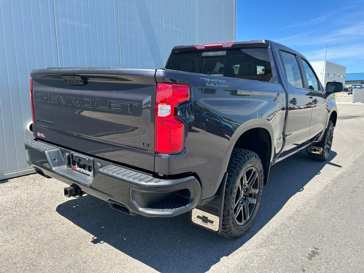 2024 Chevrolet Silverado 1500 Crew Cab Short Box 4-Wheel Drive LT Trail Boss Photo2