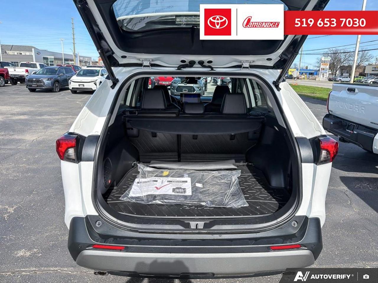 2023 Toyota RAV4 LIMITED  Photo