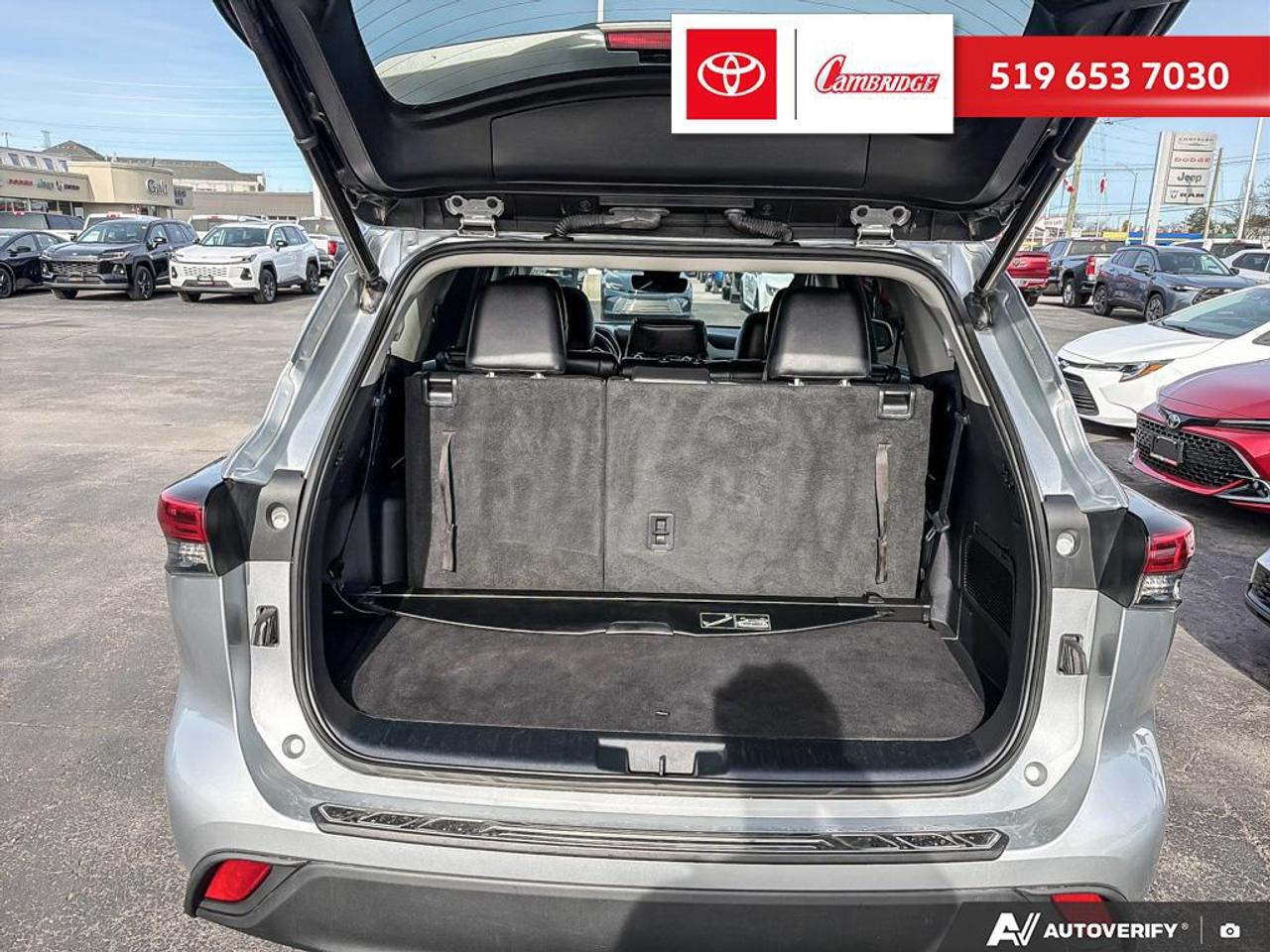 2022 Toyota Highlander XLE Photo