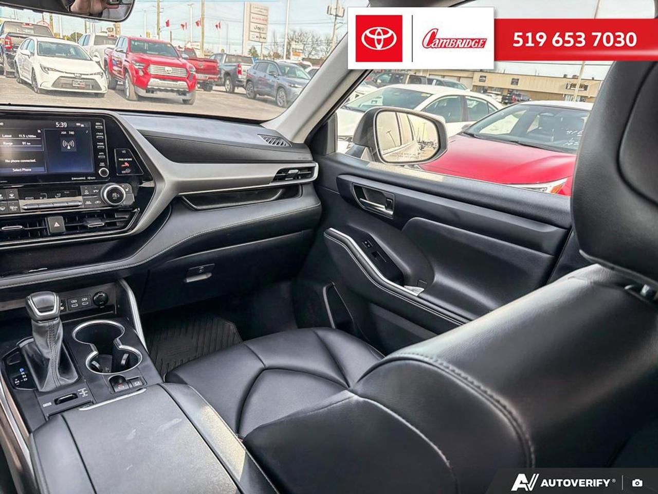 2022 Toyota Highlander XLE Photo