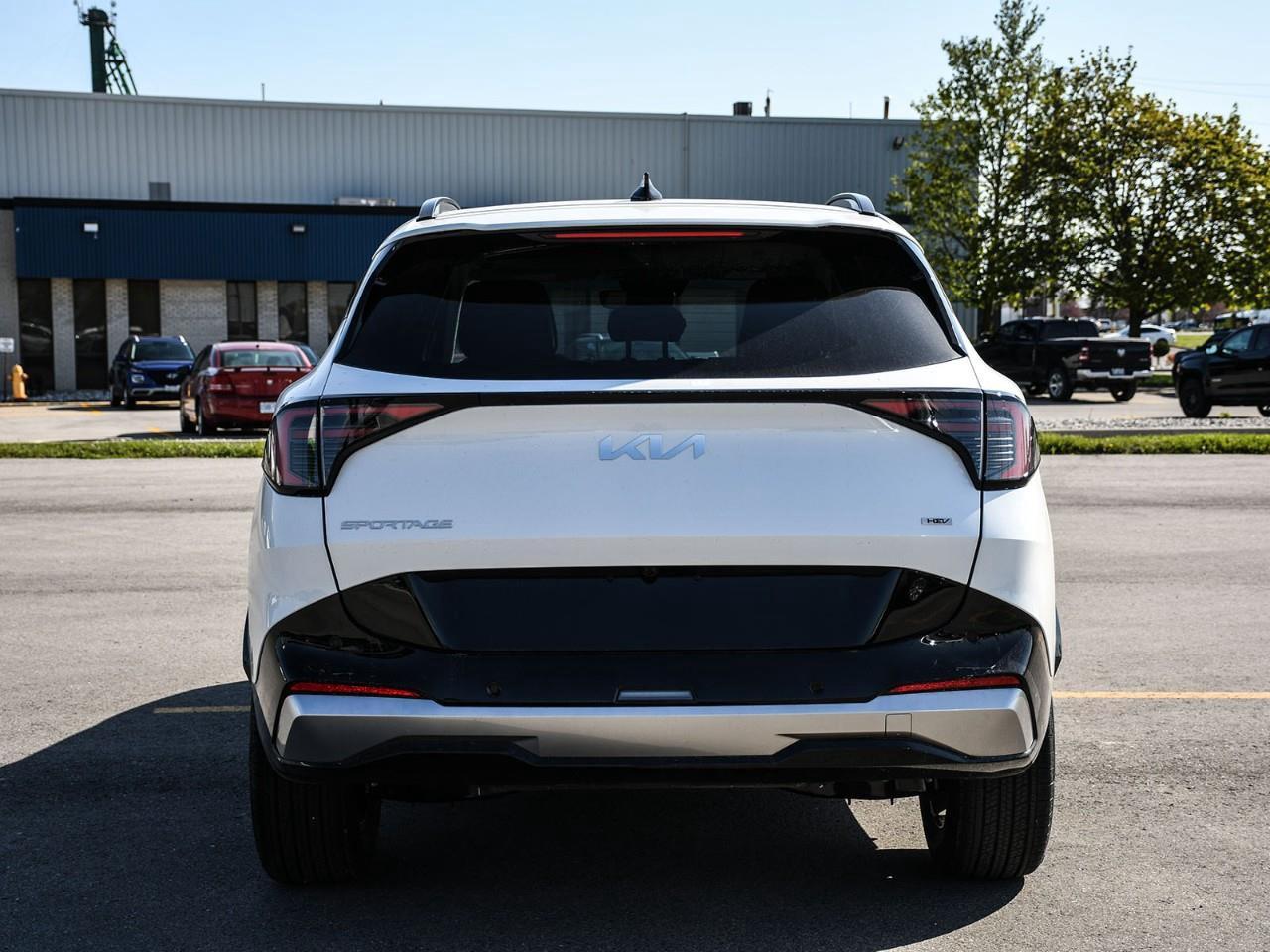 2026 Kia Sportage Hybrid SX w/Black Interior 2026 Kia Sportage Hybrid – SX Photo4