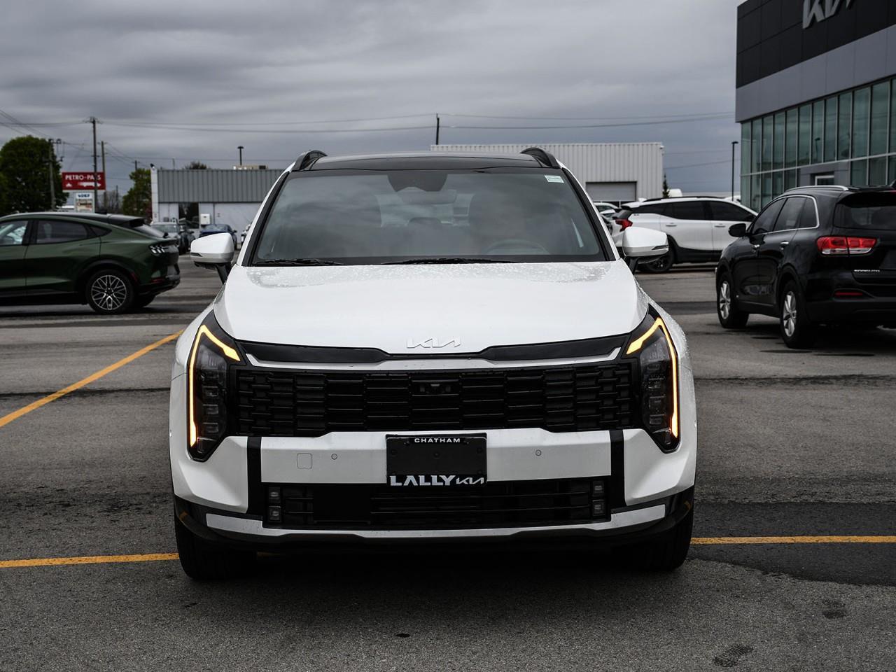 2026 Kia Sportage Hybrid SX w/Red Interior Photo