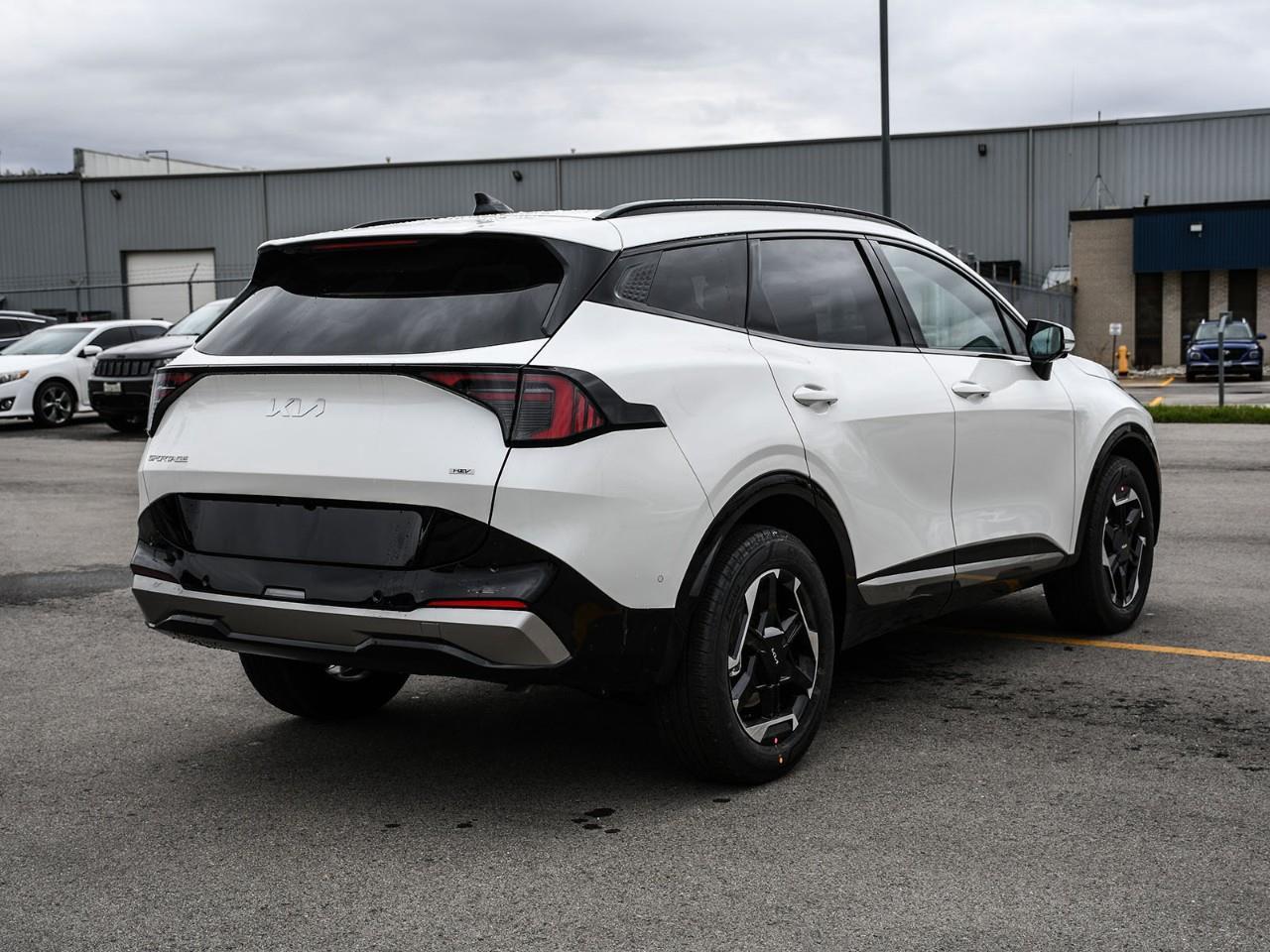 2026 Kia Sportage Hybrid SX w/Red Interior Photo