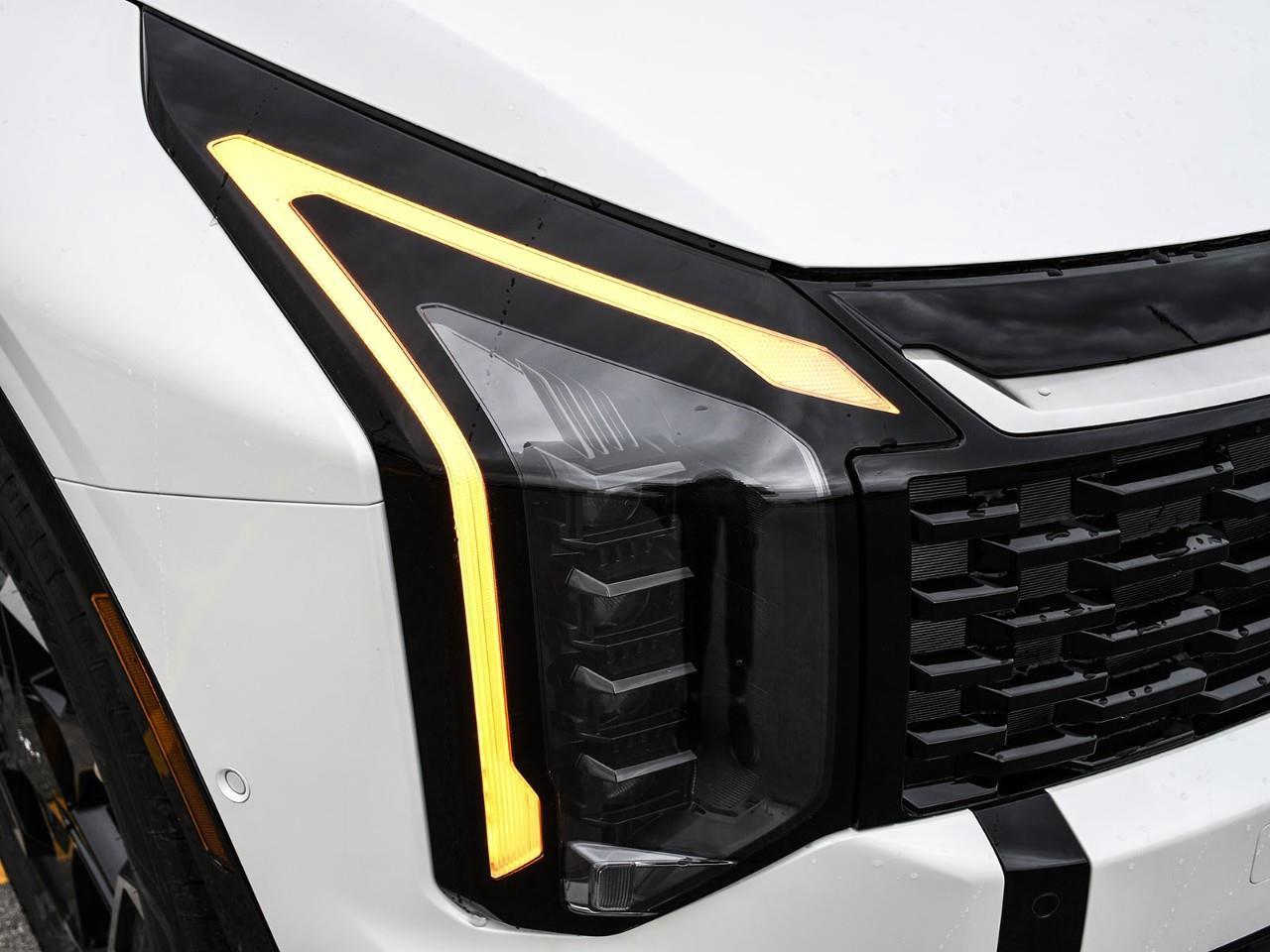 2026 Kia Sportage Hybrid SX w/Red Interior Photo