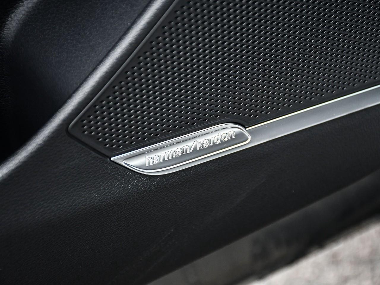 2026 Kia Sportage Hybrid SX w/Red Interior Photo