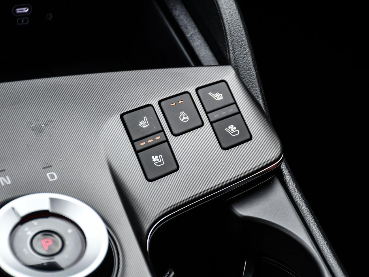 2026 Kia Sportage Hybrid SX w/Red Interior Photo