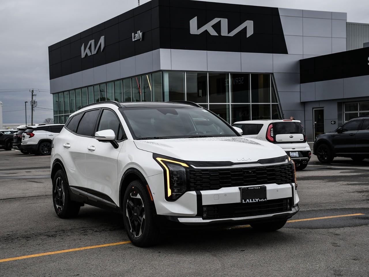 2026 Kia Sportage Hybrid SX w/Red Interior Photo