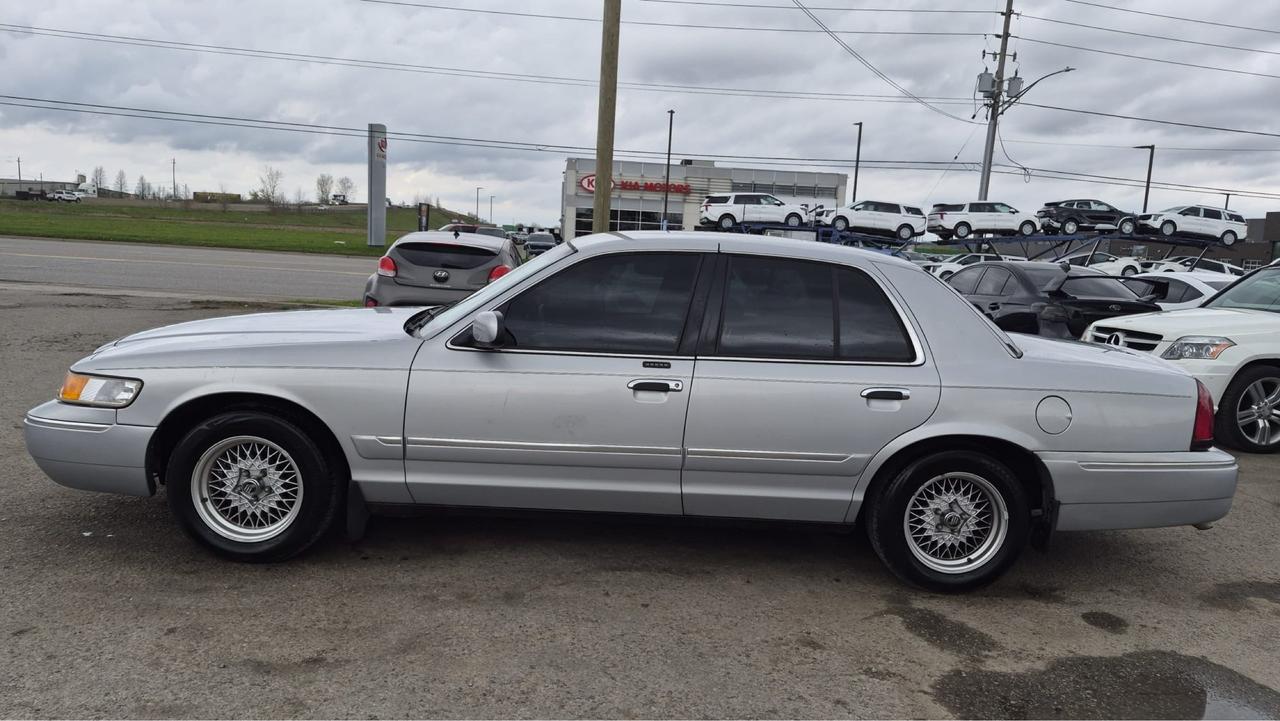 2000 Mercury Grand Marquis GS, GREAT CONDITION, OILED, ONLY 107KMS, CERT Photo