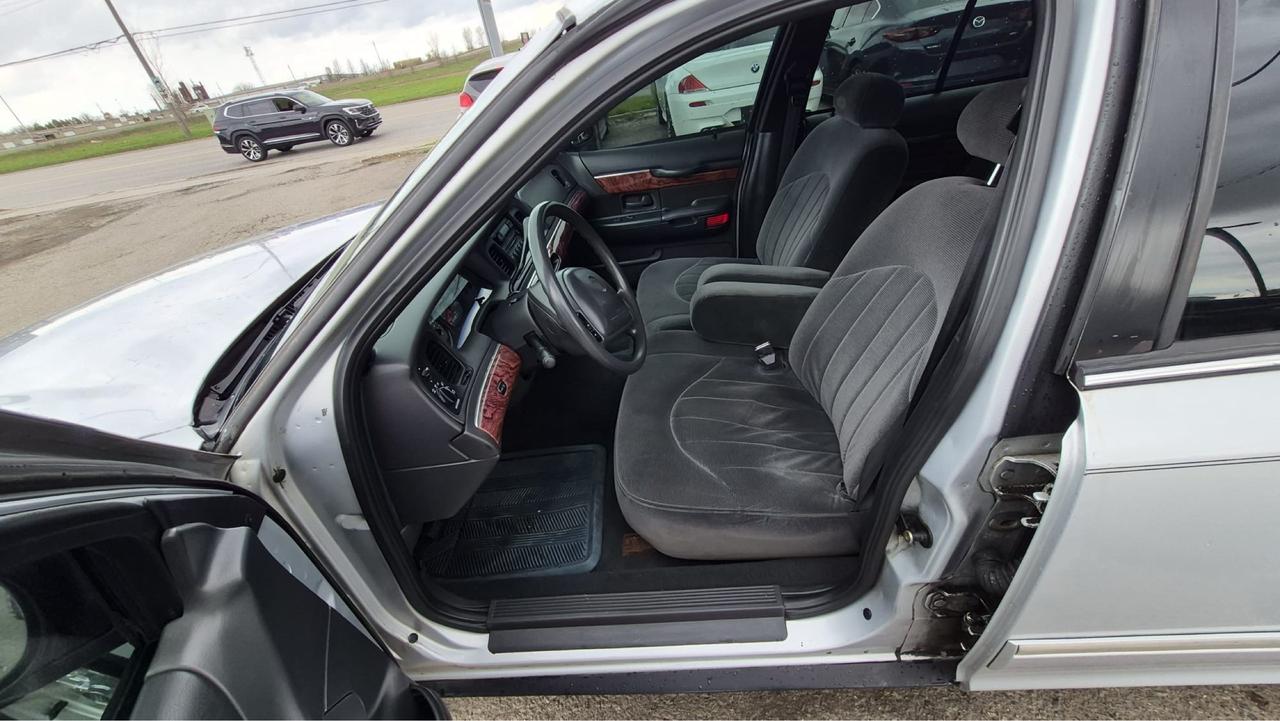 2000 Mercury Grand Marquis GS, GREAT CONDITION, OILED, ONLY 107KMS, CERT Photo