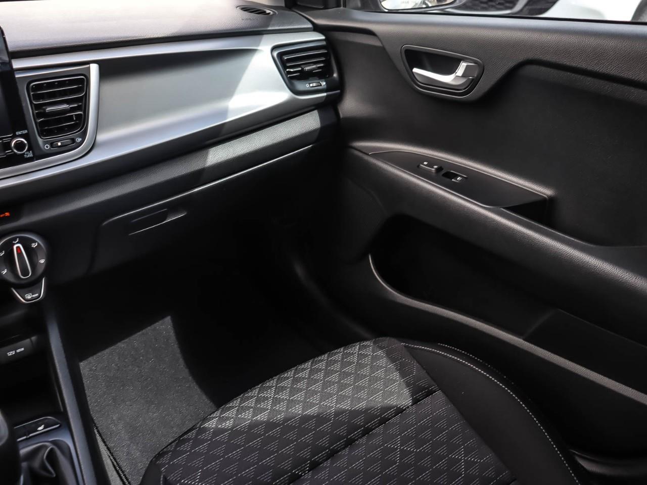 2021 Kia Rio  Photo