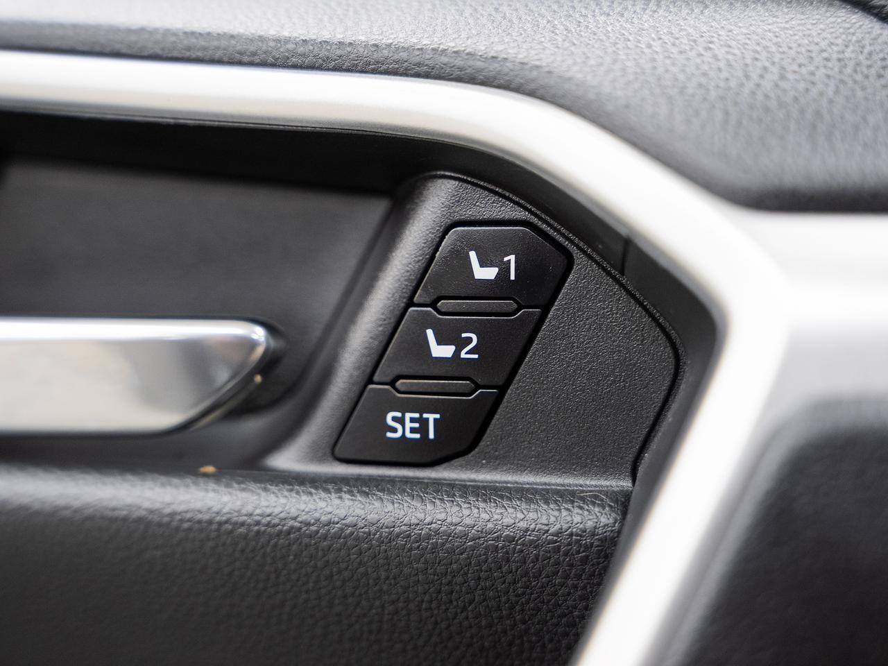 2021 Toyota RAV4 LIMITED AWD | NAV | Sunroof | ACC | BSM | CarPlay