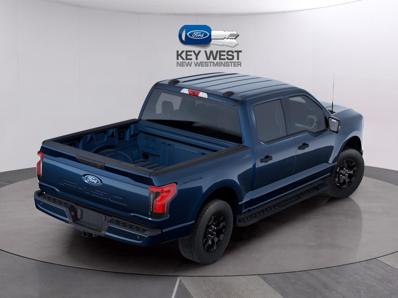2025 Ford F-150 Lightning XLT Standard Range Battery 4WD SuperCrew 5.5' Box Photo0