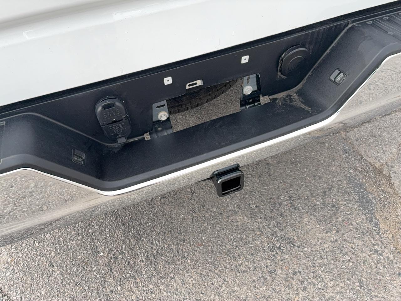 2023 Chevrolet Silverado 1500 WT RegCab 2WD 5.3L8cylGas 8ftBox BackUpCam Photo