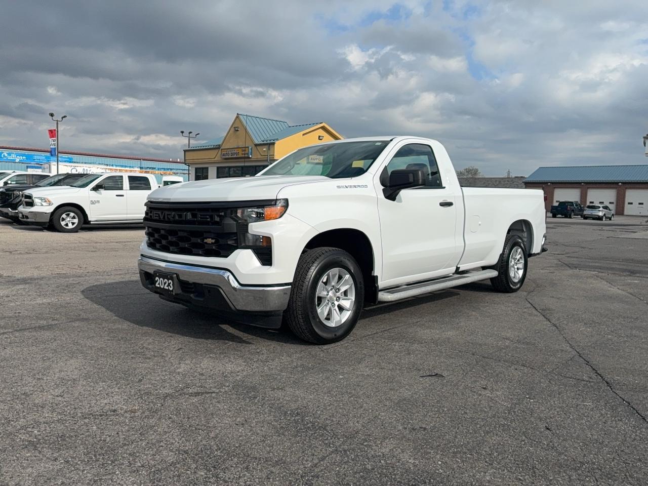 2023 Chevrolet Silverado 1500 WT RegCab 2WD 5.3L8cylGas 8ftBox BackUpCam Photo0