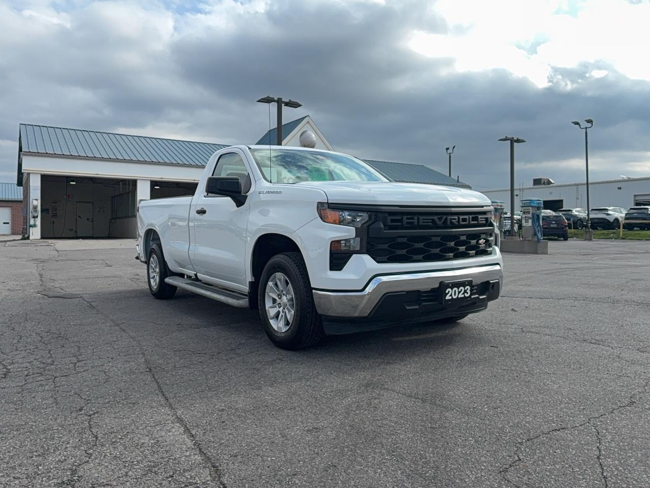 2023 Chevrolet Silverado 1500 WT RegCab 2WD 5.3L8cylGas 8ftBox BackUpCam Photo2