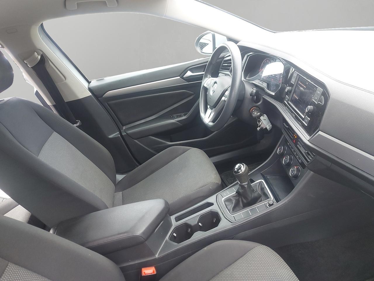 2019 Volkswagen Jetta comfortline Photo