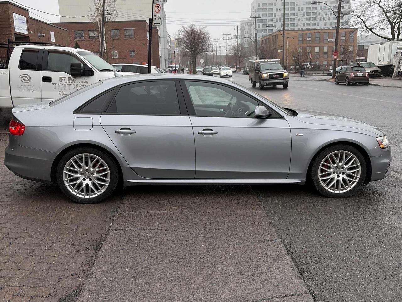 2015 Audi A4 Komfort, AWD, S-line pkg, leather, heated seats! Photo
