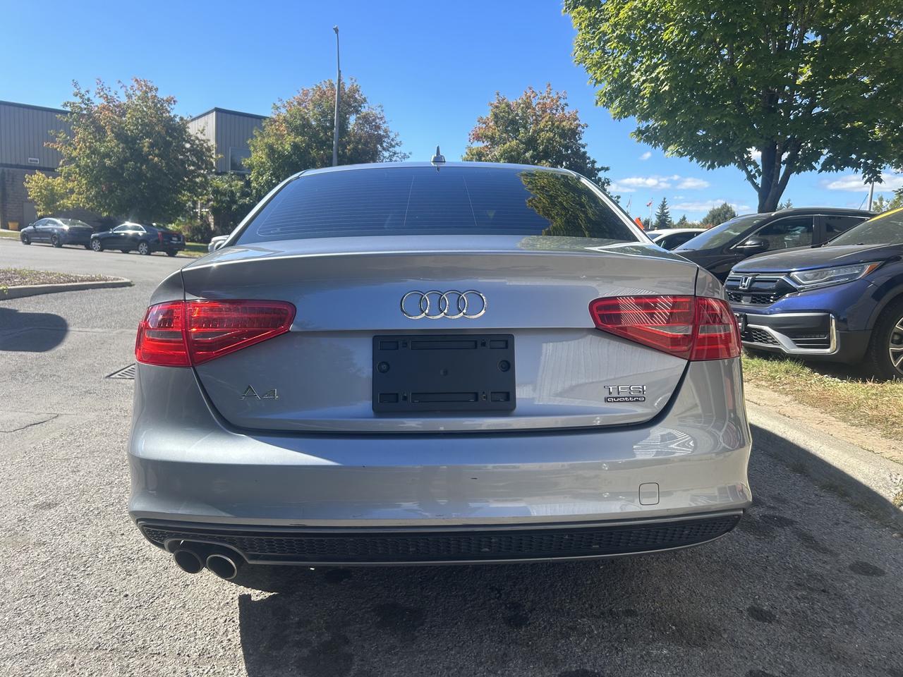 2015 Audi A4 Komfort, AWD, S-line pkg, leather, heated seats! Photo3