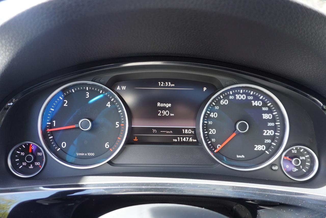 2014 Volkswagen Touareg TDI/ HIGHLINE/ NO ACCIDENTS/ EXCELLENT SHAPE/LOCAL Photo