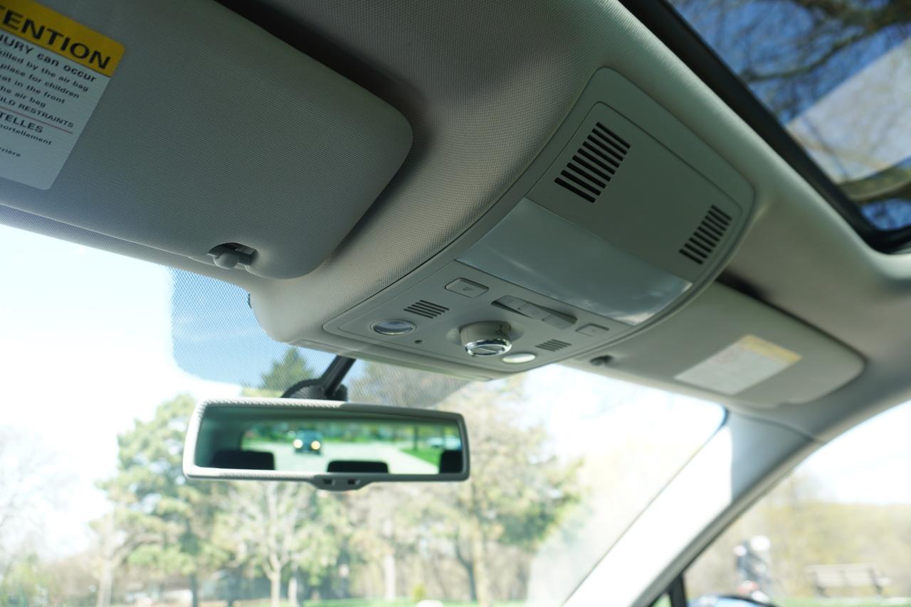 2014 Volkswagen Touareg TDI/ HIGHLINE/ NO ACCIDENTS/ EXCELLENT SHAPE/LOCAL Photo