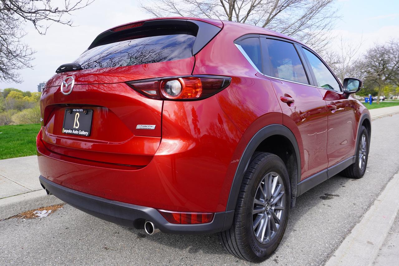 2017 Mazda CX-5 RARE / 6 SPD MANUAL / NO ACCIDENTS / STUNNING SUV Photo3