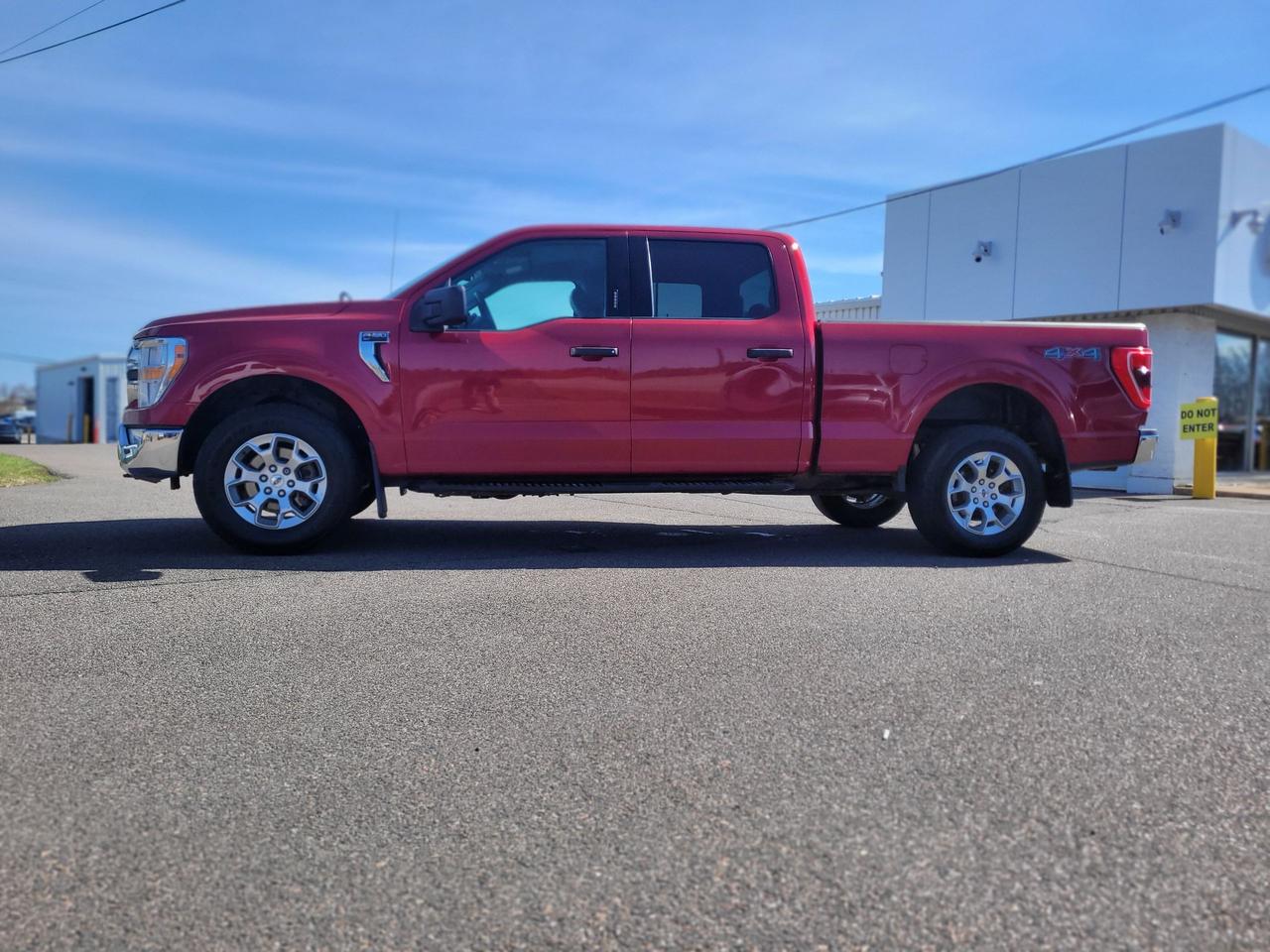 2021 Ford F-150 XLT 4WD SUPERCREW 6.5' BO Photo2