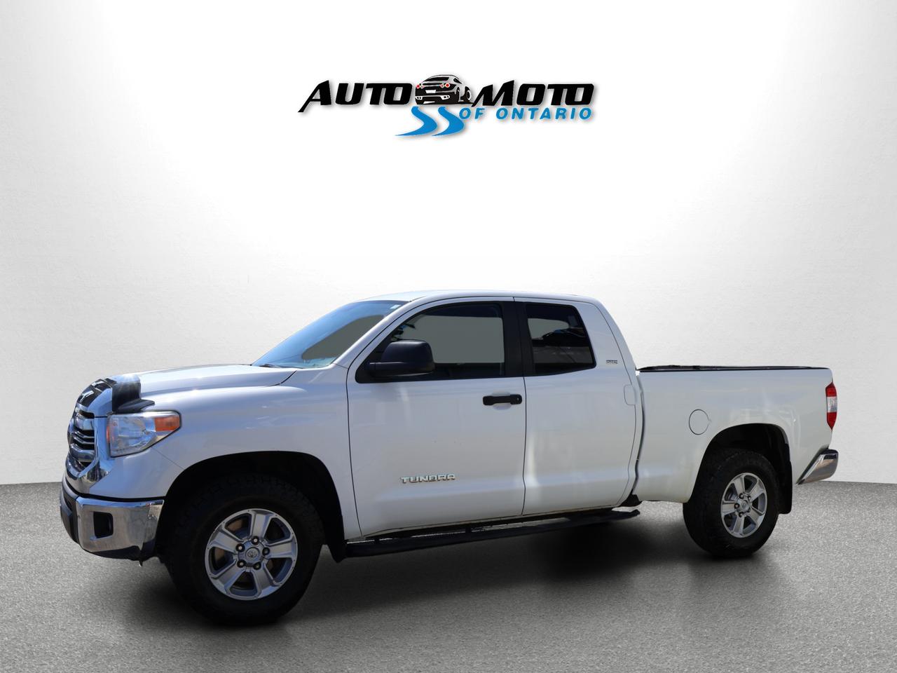 2016 Toyota Tundra V8 SR5 4WD CERTIFIED *1 OWNER* CAMERA NAV BLUETOOTH CRUISE ALLOYS Photo