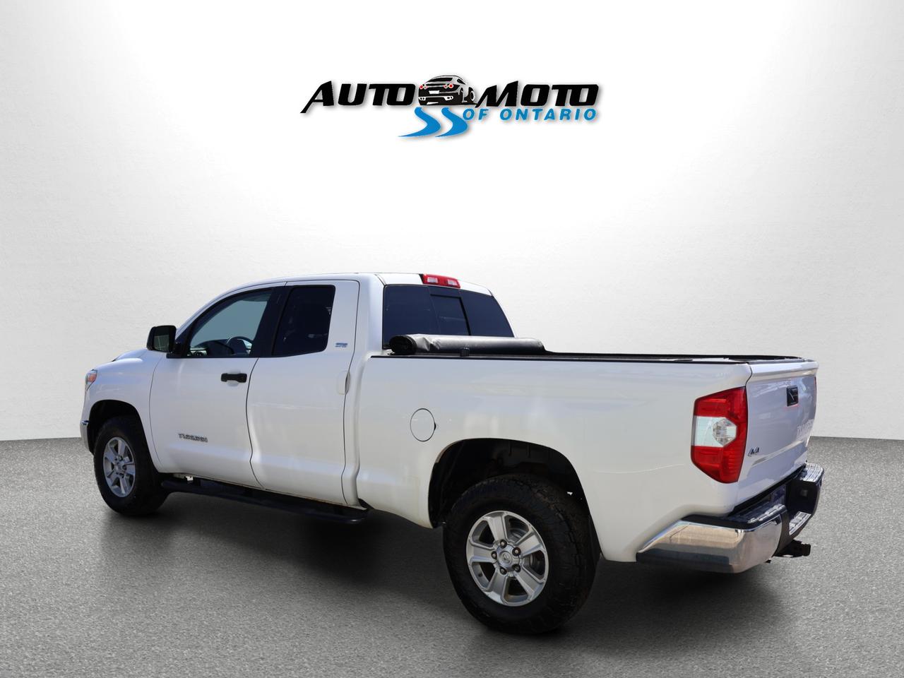 2016 Toyota Tundra V8 SR5 4WD CERTIFIED *1 OWNER* CAMERA NAV BLUETOOTH CRUISE ALLOYS Photo