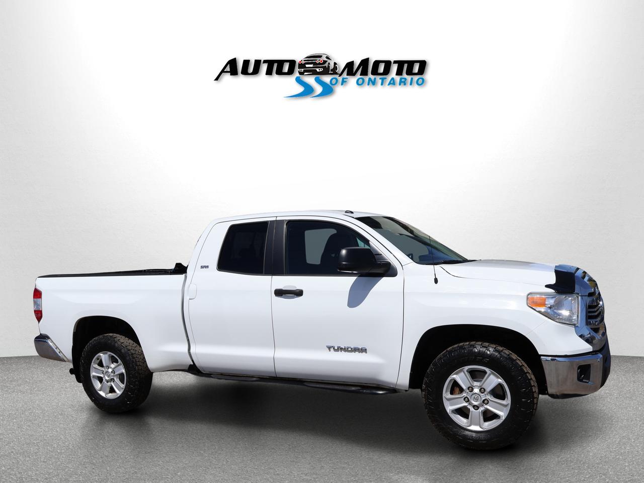 2016 Toyota Tundra V8 SR5 4WD CERTIFIED *1 OWNER* CAMERA NAV BLUETOOTH CRUISE ALLOYS Photo