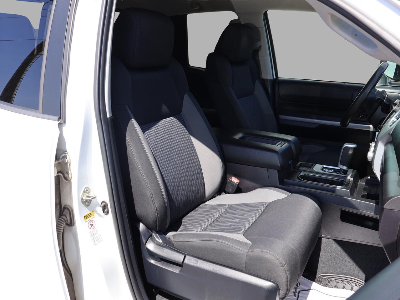 2016 Toyota Tundra V8 SR5 4WD CERTIFIED *1 OWNER* CAMERA NAV BLUETOOTH CRUISE ALLOYS Photo