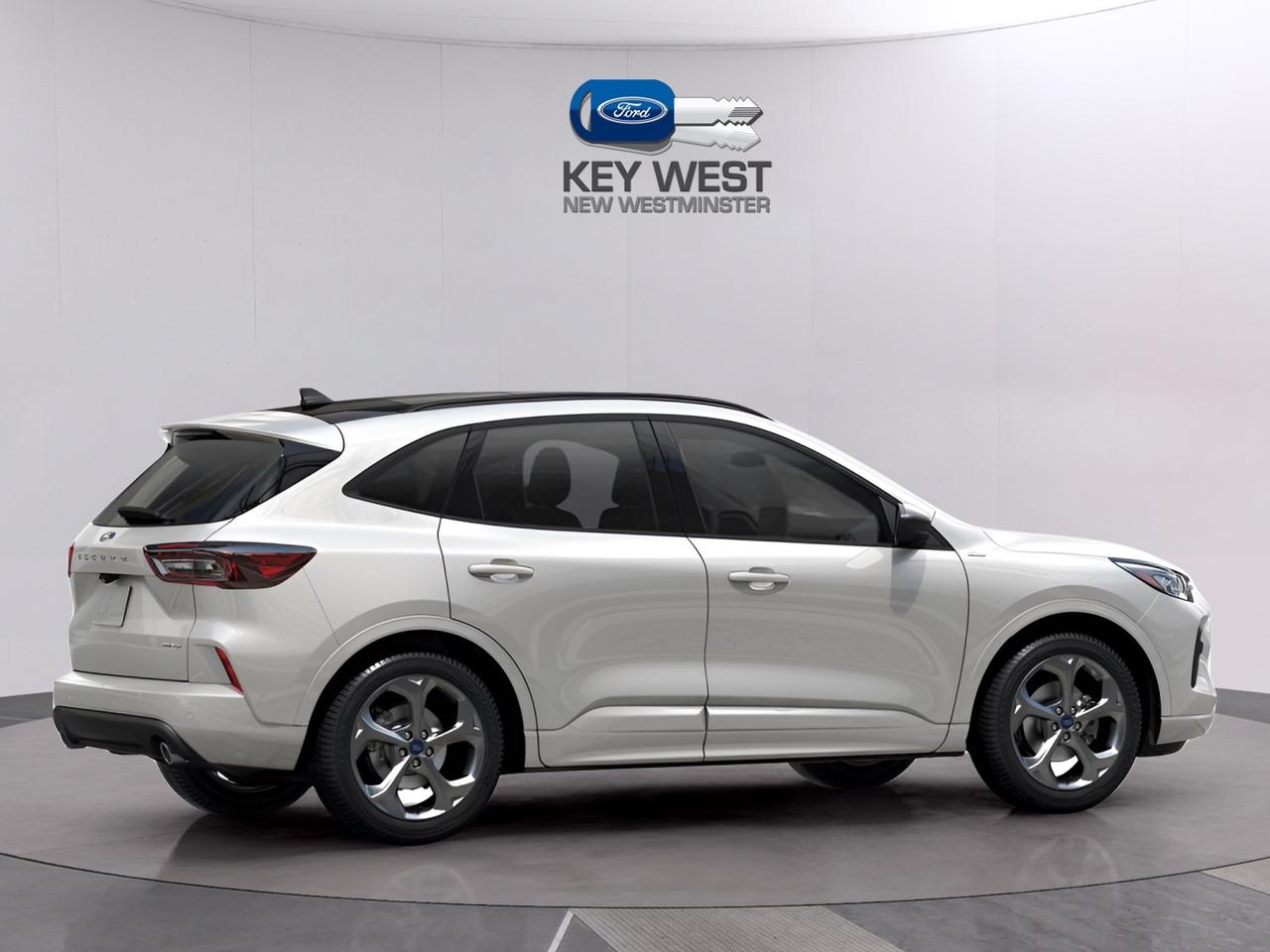 2023 Ford Escape ST LINE Photo2