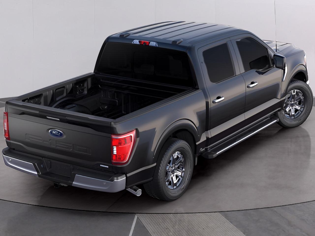 2022 Ford F-150 XLT 4WD SUPERCREW 5 Photo2