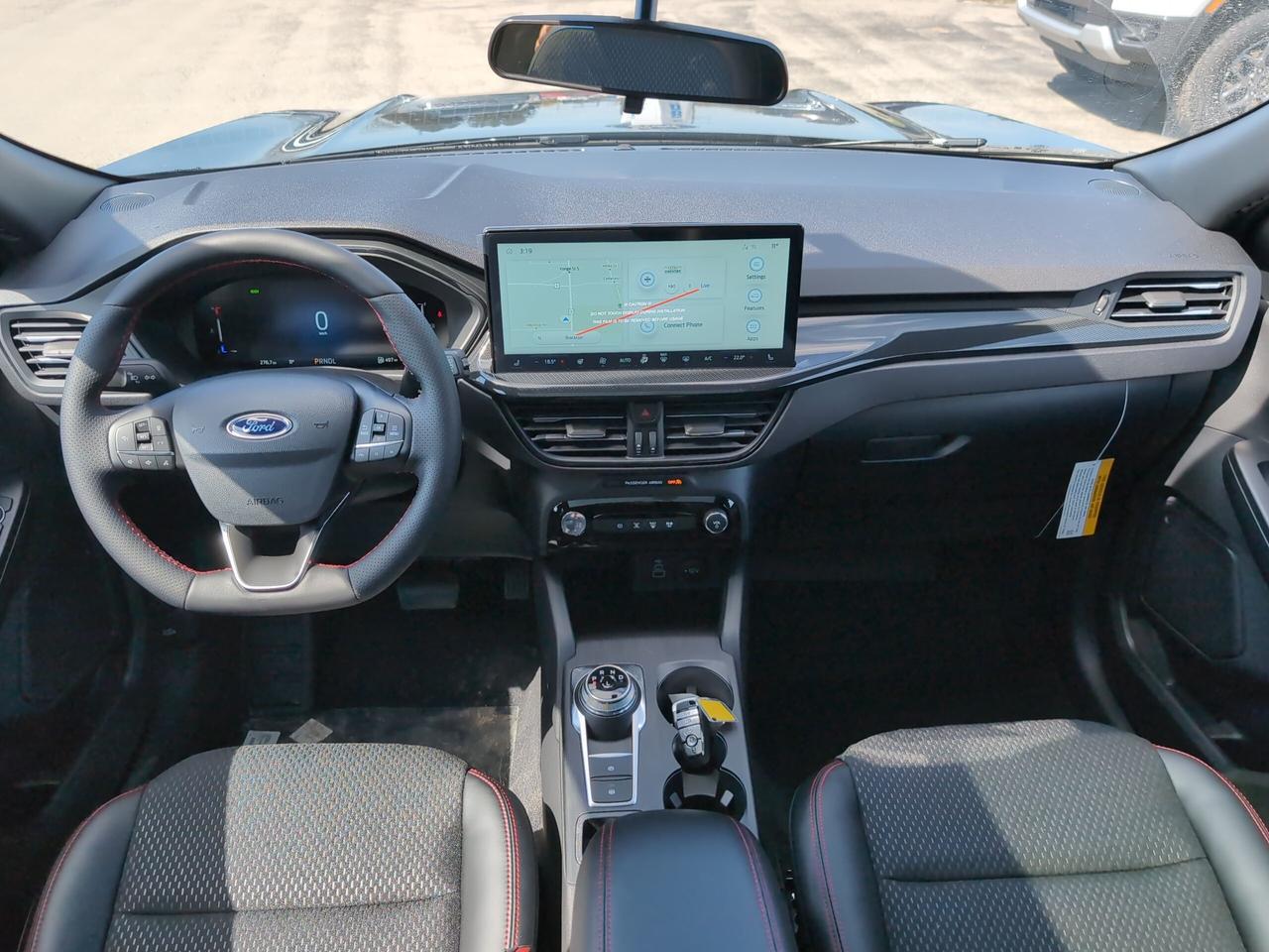 2026 Ford Escape ST-Line Hybrid AWD Photo3