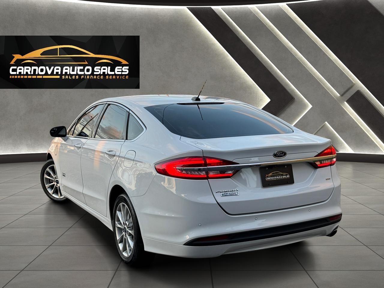 2018 Ford Fusion Energi SE ENERGI+Leather+ApplePlay+CLEAN CARFAX Photo